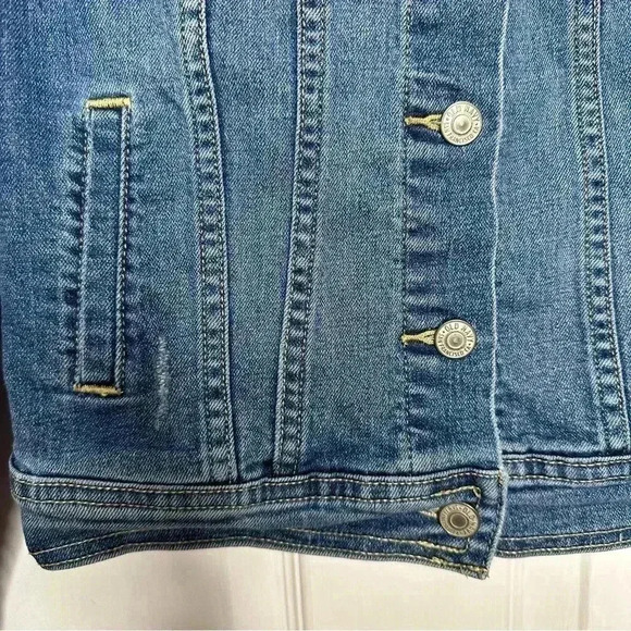 Old Navy Jean  Jacket Distressed Size Small - Picture 4 of 16